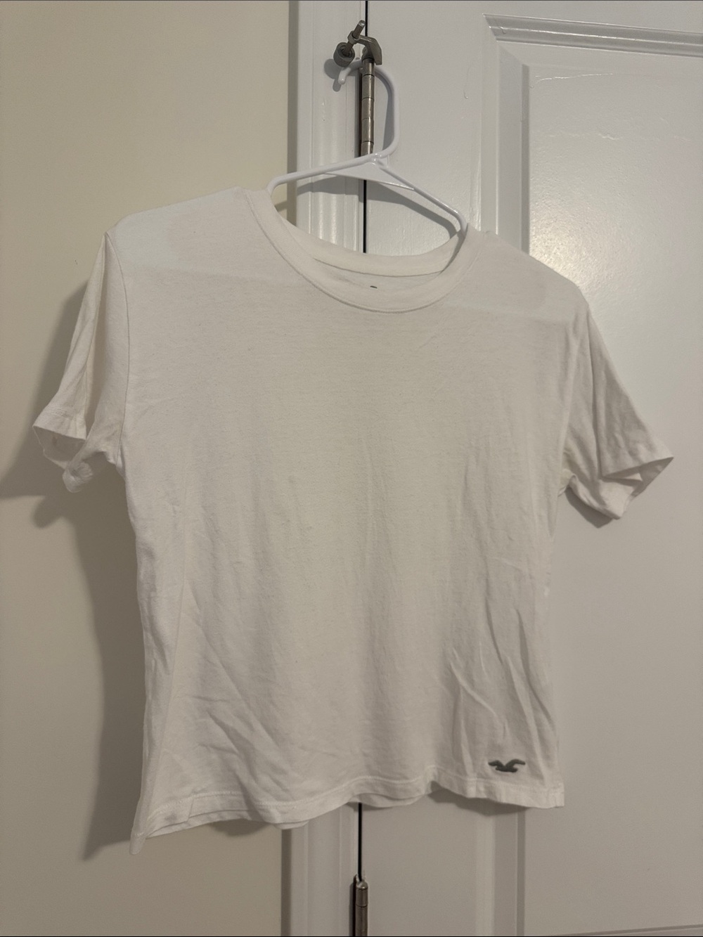 Hollister White Short Sleeve Cropped Crew Tee